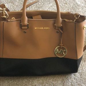 Michael Kors purse